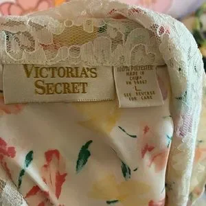 Lot Pyjama Victoria's Secret Floral - Pochette Boutonnée - Neuf Avec étiquettes - Ensemble Sleepwear